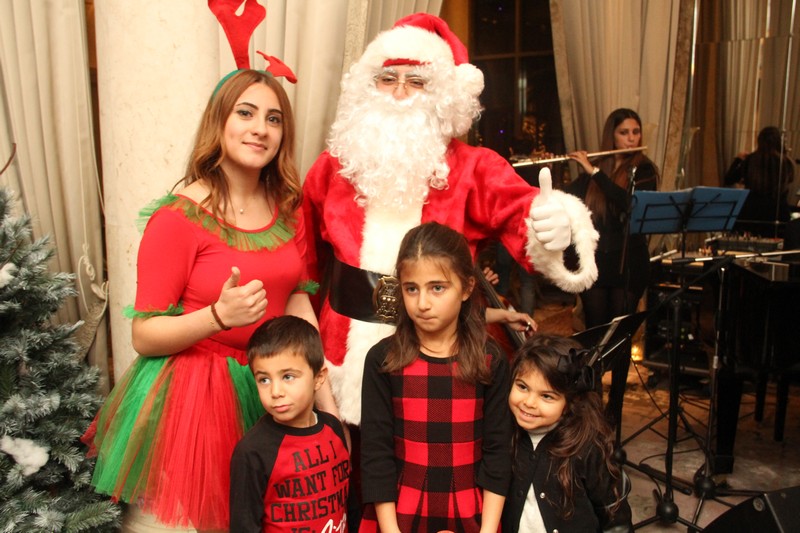 Christmas Night at Cascade Lounge